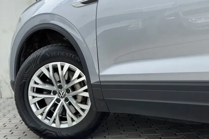 Volkswagen Touareg din 2022 cu 93.000 km - oferta VOL156175 - foto 3