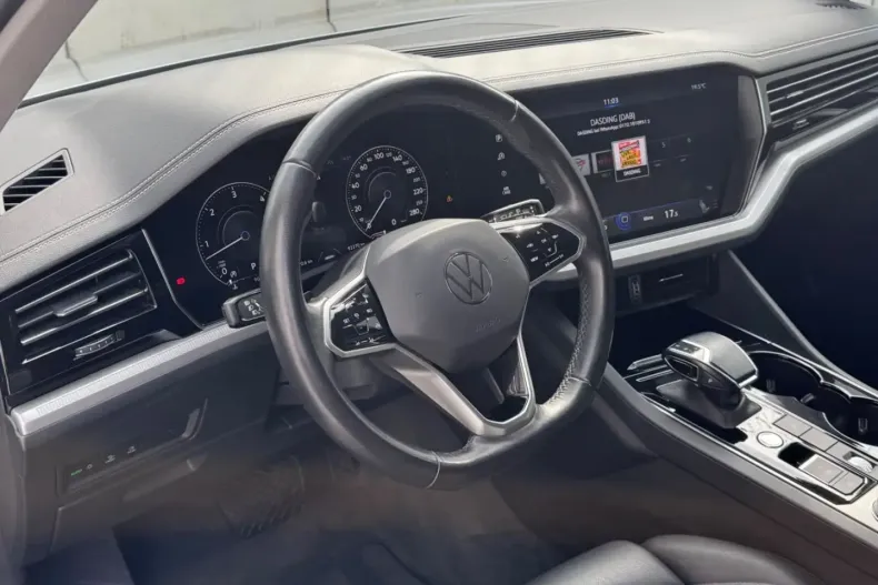 Volkswagen Touareg din 2022 cu 93.000 km - oferta VOL156175 - foto 4