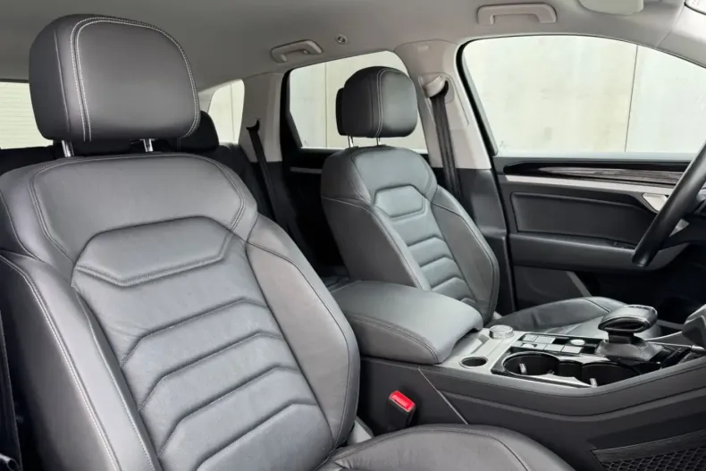 Volkswagen Touareg din 2022 cu 93.000 km - oferta VOL156175 - foto 13