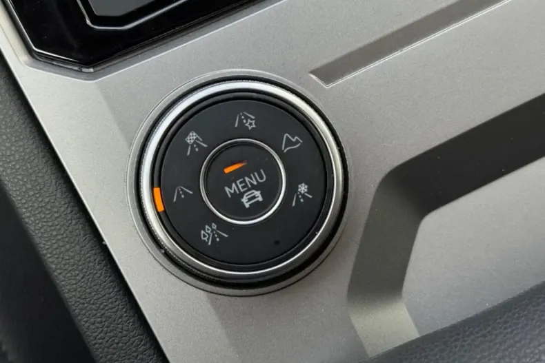 Volkswagen Touareg din 2022 cu 93.000 km - oferta VOL156175 - foto 15