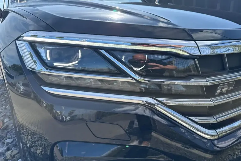 Volkswagen Touareg din 2021 cu 86.307 km - oferta VOL156177 - foto 13