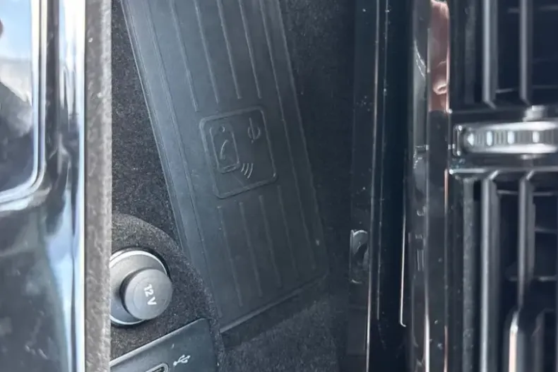 Volkswagen Touareg din 2021 cu 86.307 km - oferta VOL156177 - foto 19