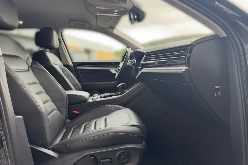 Volkswagen Touareg din 2021 cu 88.300 km - oferta VOL156180 - foto 13