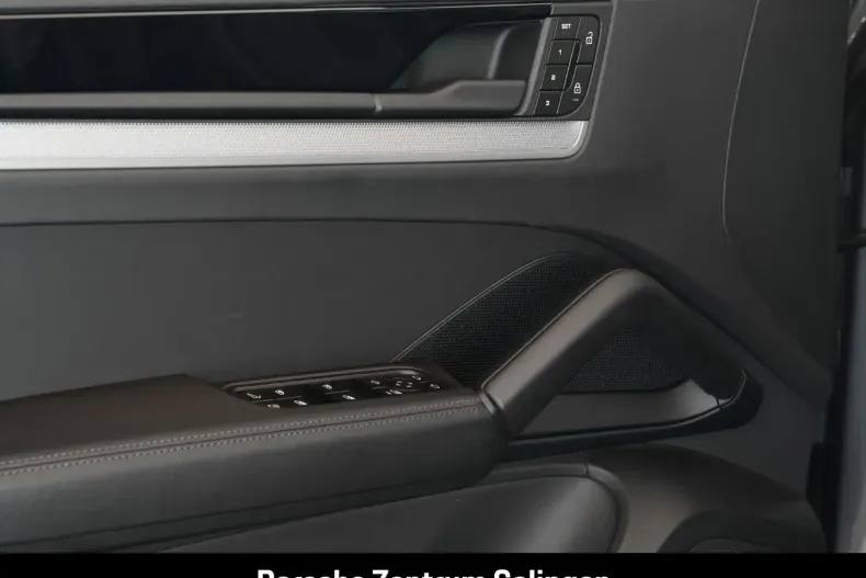 Porsche Cayenne din 2024 cu 21.362 km - oferta POR156184 - foto 14