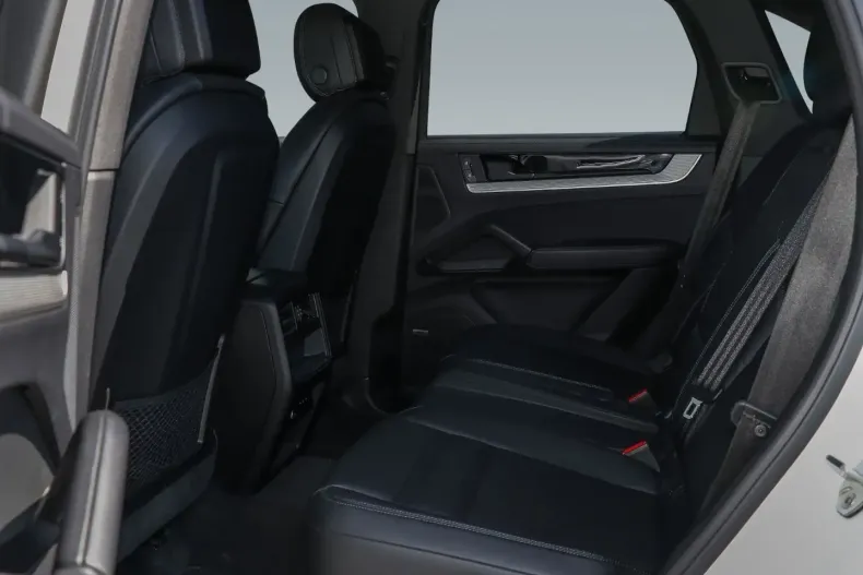 Porsche Cayenne din 2024 cu 19.400 km - oferta POR156185 - foto 16