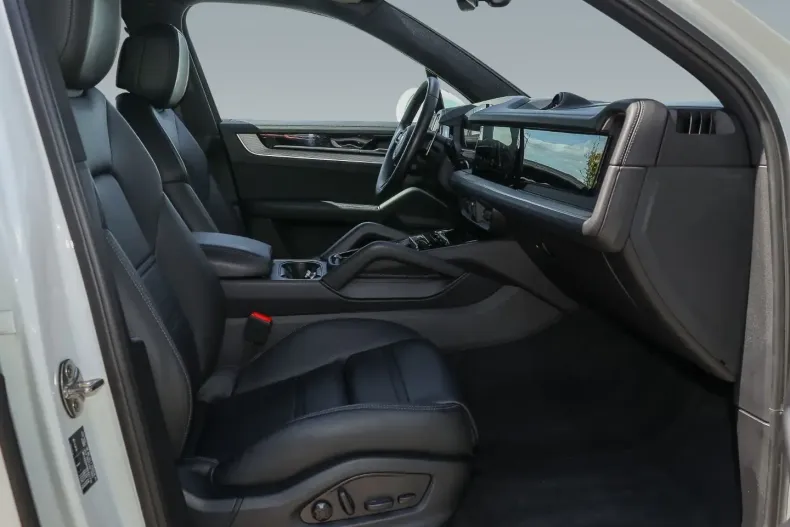 Porsche Cayenne din 2024 cu 19.400 km - oferta POR156185 - foto 23