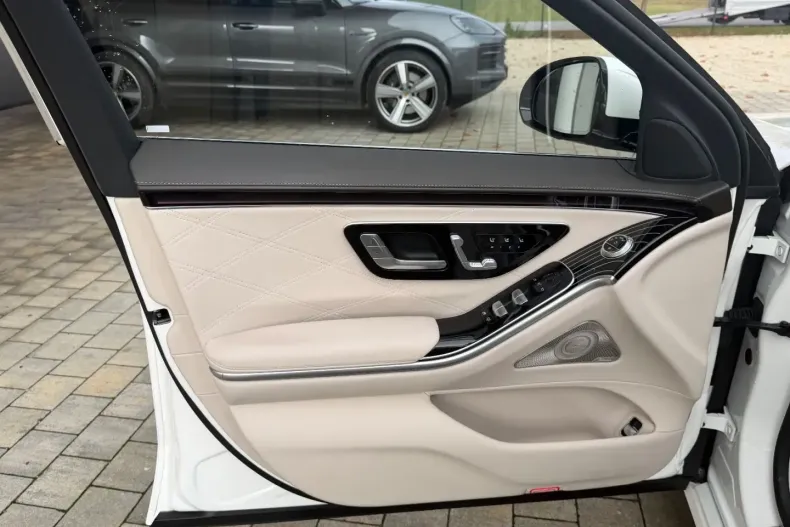 Mercedes-Benz S 580 din 2023 cu 33.500 km - oferta MER156186 - foto 9