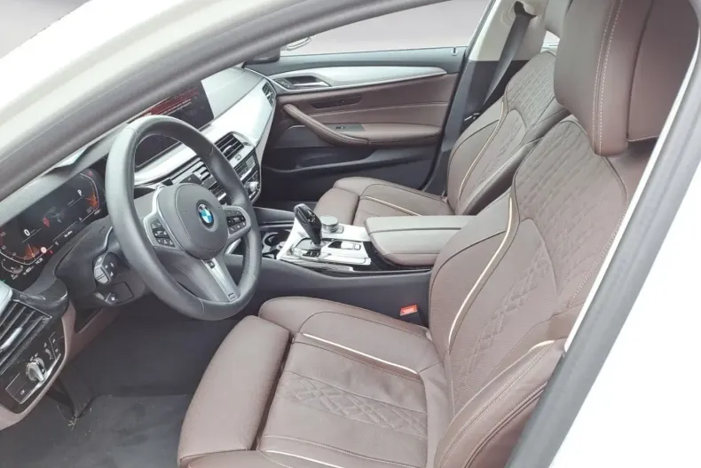 BMW 530 din 2023 cu 26.243 km - oferta BMW156188 - foto 7