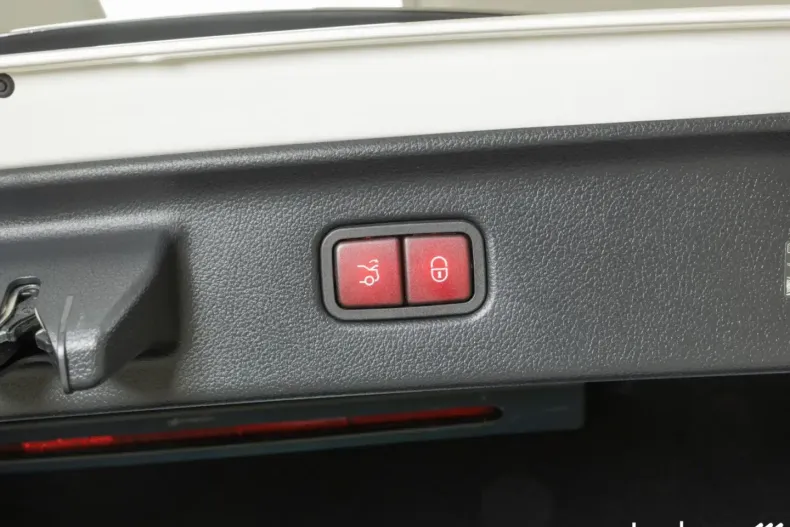 Mercedes-Benz S 63 AMG din 2024 cu 15.619 km - oferta MER156203 - foto 10