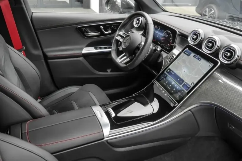 Mercedes-Benz GLC 43 AMG din 2024 cu 7.446 km - oferta MER156205 - foto 3