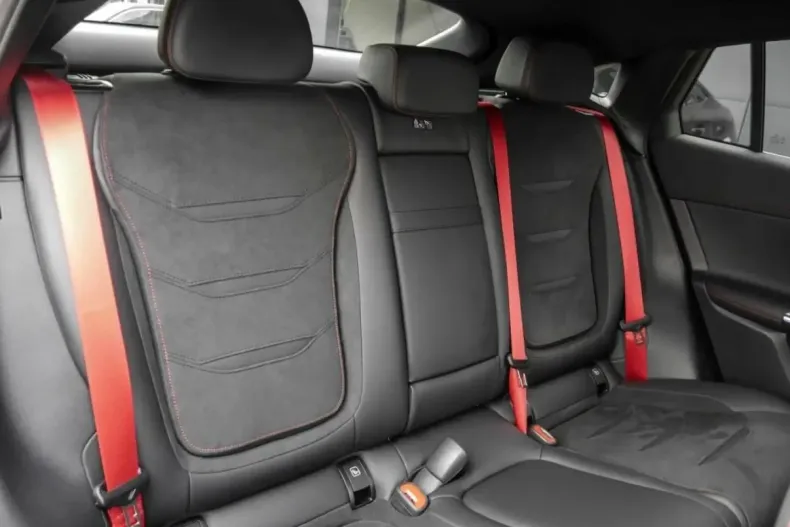 Mercedes-Benz GLC 43 AMG din 2024 cu 7.446 km - oferta MER156205 - foto 4