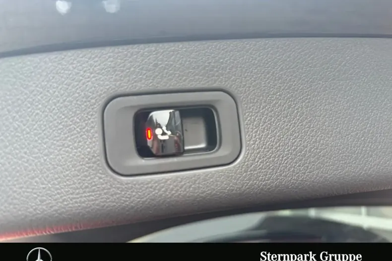 Mercedes-Benz GLC 43 AMG din 2024 cu 32.490 km - oferta MER156212 - foto 22