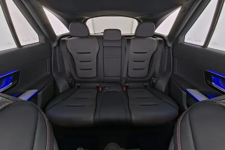 Mercedes-Benz GLC 43 AMG din 2024 cu 7.889 km - oferta MER156214 - foto 8