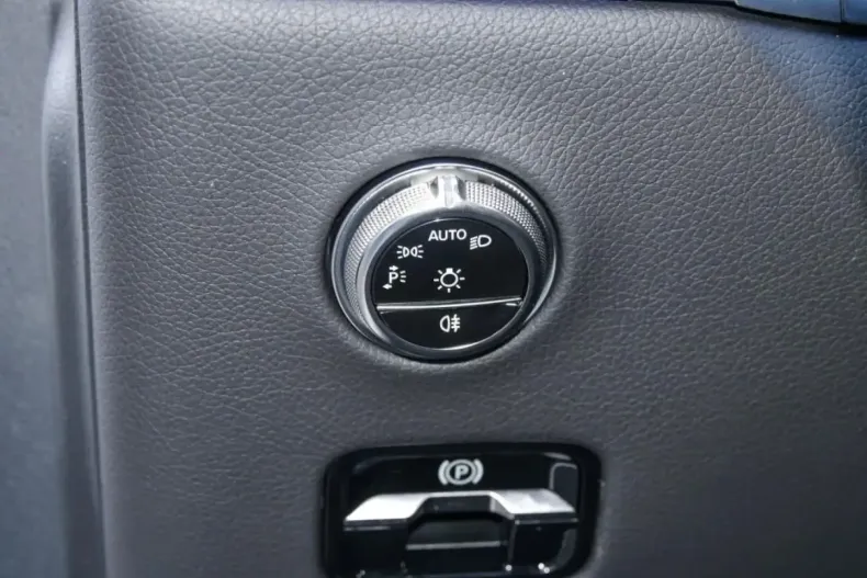 Mercedes-Benz GLC 300 din 2025 cu 22.041 km - oferta MER156216 - foto 19