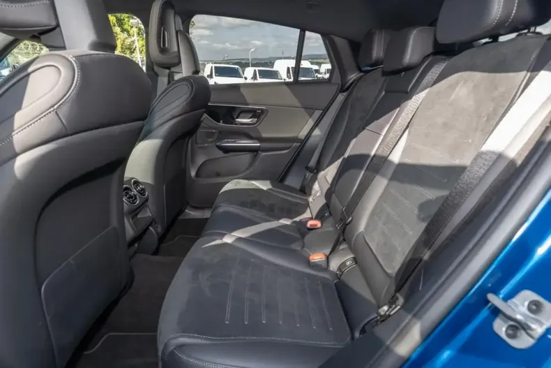 Mercedes-Benz GLC 200 din 2024 cu 13.007 km - oferta MER156218 - foto 11