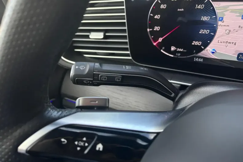 Mercedes-Benz GLE 300 din 2024 cu 18.000 km - oferta MER156225 - foto 20