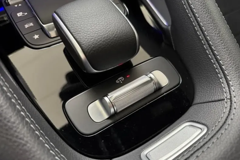 Mercedes-Benz GLE 300 din 2024 cu 17.689 km - oferta MER156228 - foto 19