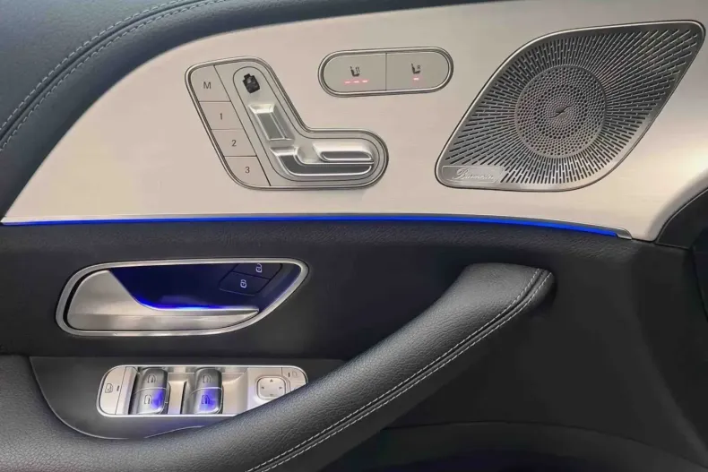 Mercedes-Benz GLE 300 din 2024 cu 25.547 km - oferta MER156235 - foto 6