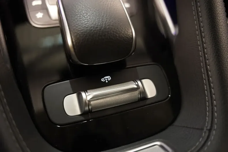 Mercedes-Benz GLE 350 din 2021 cu 37.500 km - oferta MER156261 - foto 24