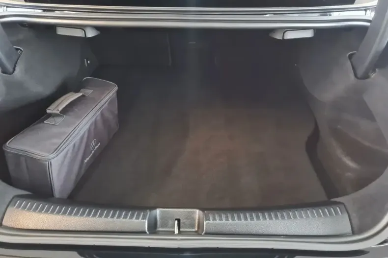 Mercedes-Benz CLA 250 din 2021 cu 48.077 km - oferta MER156263 - foto 20