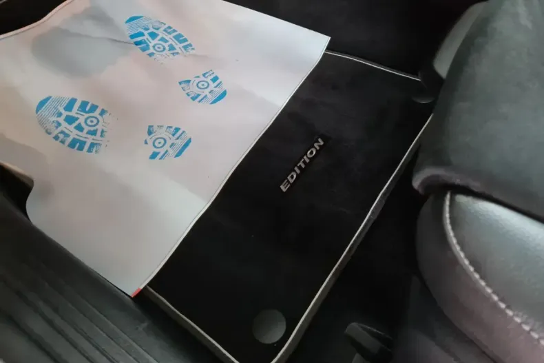 Mercedes-Benz CLA 250 din 2021 cu 48.077 km - oferta MER156263 - foto 26