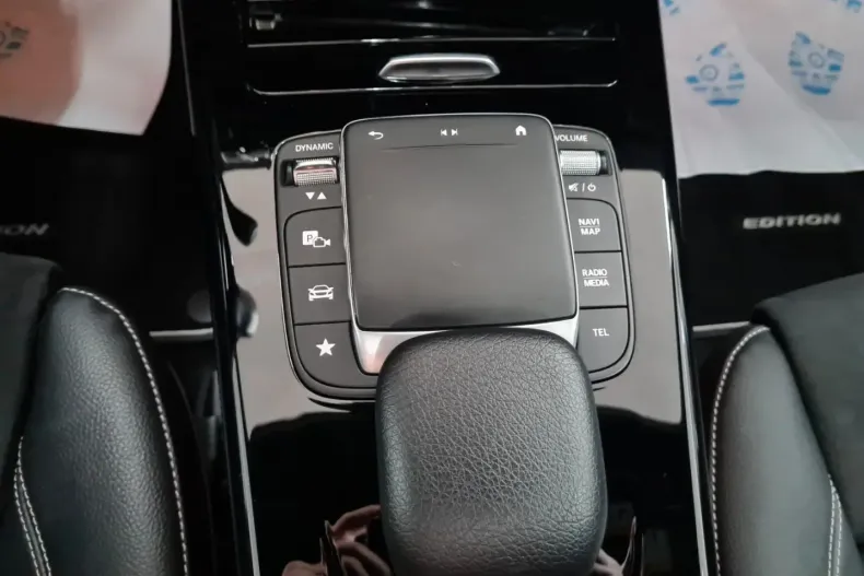 Mercedes-Benz CLA 250 din 2021 cu 48.077 km - oferta MER156263 - foto 32