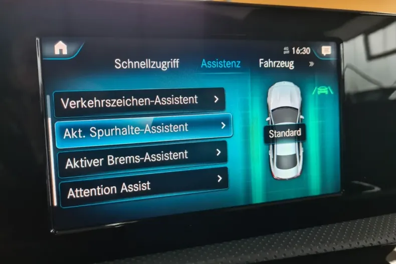 Mercedes-Benz CLA 250 din 2021 cu 48.077 km - oferta MER156263 - foto 35