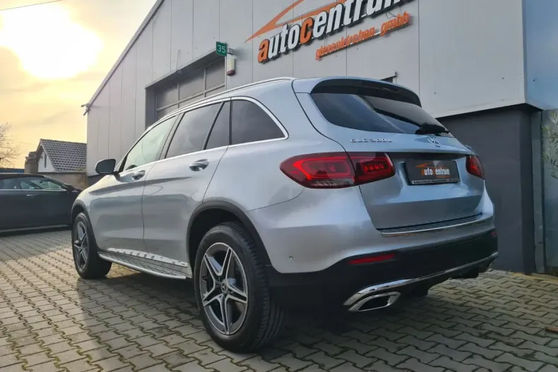 Mercedes-Benz GLC 300 din 2021 cu 47.603 km - oferta MER156264 - foto 6