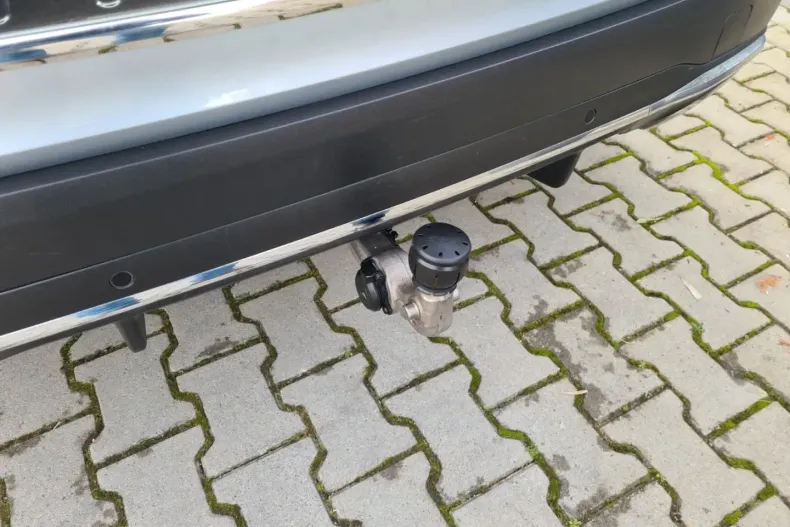 Mercedes-Benz GLC 300 din 2021 cu 47.603 km - oferta MER156264 - foto 18