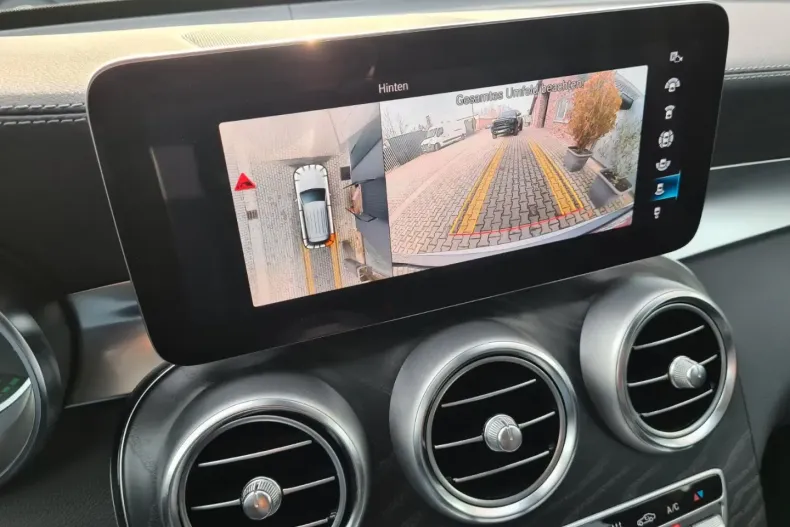 Mercedes-Benz GLC 300 din 2021 cu 47.603 km - oferta MER156264 - foto 26