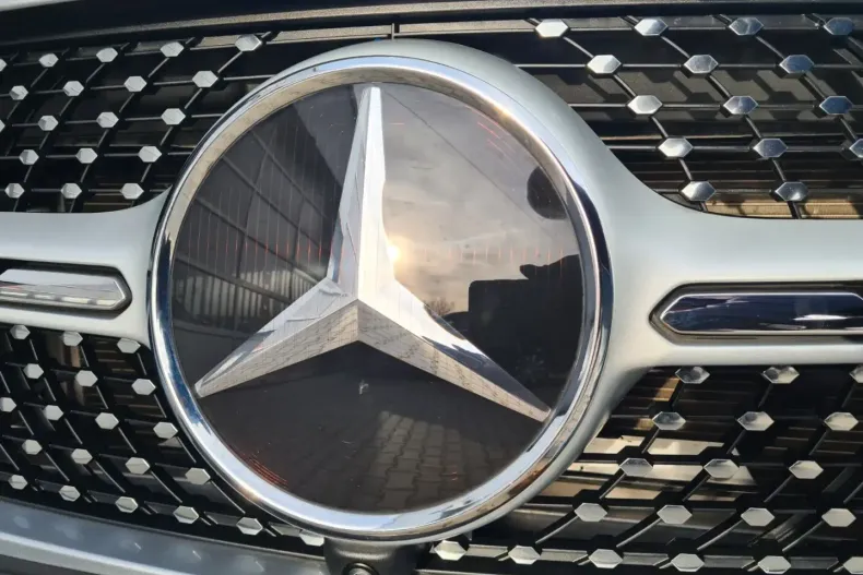 Mercedes-Benz GLC 300 din 2021 cu 47.603 km - oferta MER156264 - foto 31