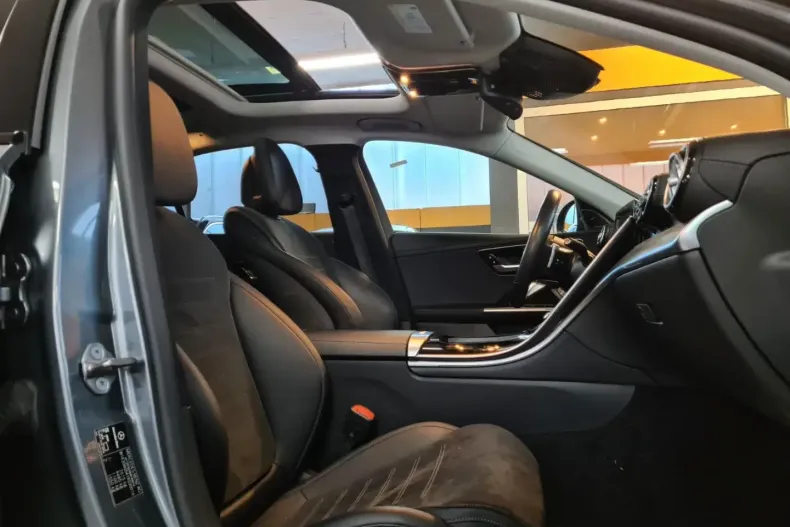 Mercedes-Benz C 300 din 2022 cu 57.652 km - oferta MER156268 - foto 10