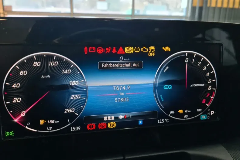 Mercedes-Benz C 300 din 2022 cu 57.652 km - oferta MER156268 - foto 19