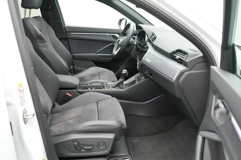 Audi Q3 din 2022 cu 66.399 km - oferta AUD156272 - foto 13