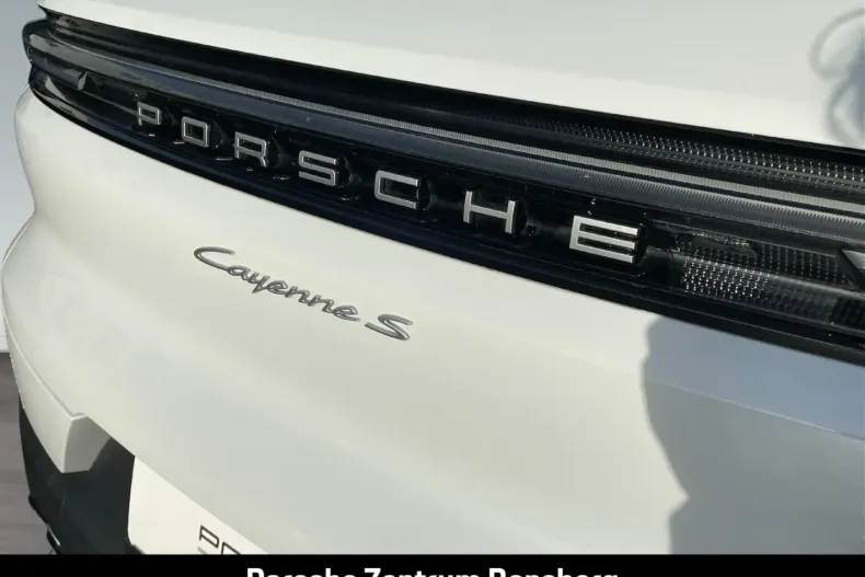 Porsche Cayenne din 2024 cu 6.400 km - oferta POR156277 - foto 33