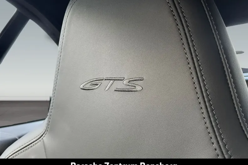 Porsche 992 din 2024 cu 7.400 km - oferta POR156278 - foto 24