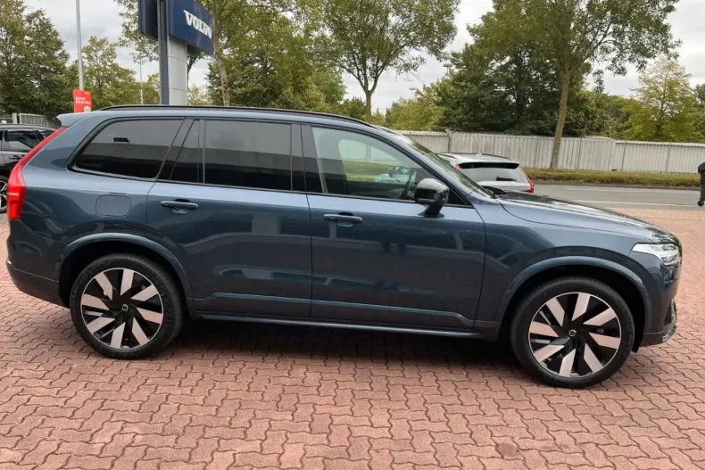 Volvo XC90 din 2024 cu 26.990 km - oferta VOL156280 - foto 12