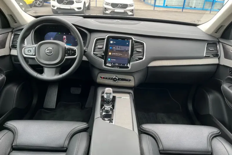 Volvo XC90 din 2024 cu 26.990 km - oferta VOL156280 - foto 14