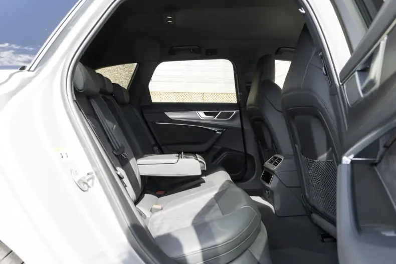 Audi RS6 din 2023 cu 13.821 km - oferta AUD156281 - foto 7