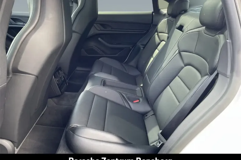 Porsche Taycan din 2022 cu 27.300 km - oferta POR156288 - foto 21