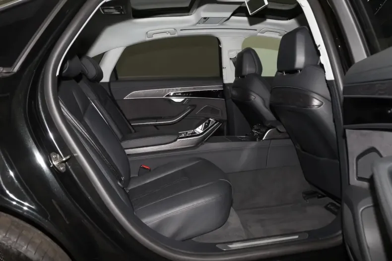 Audi A8 din 2024 cu 56.145 km - oferta AUD156297 - foto 8