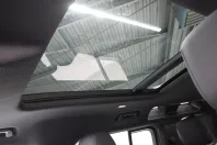 Land Rover Defender din 2024 cu 32.100 km - oferta LAN156304 - foto 10