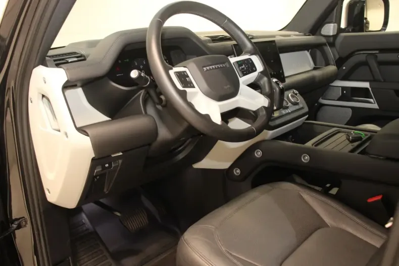 Land Rover Defender din 2024 cu 25.990 km - oferta LAN156305 - foto 15