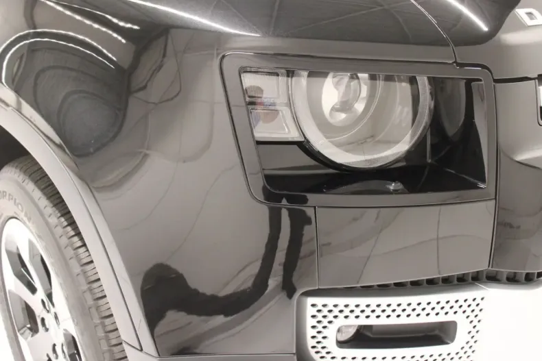 Land Rover Defender din 2024 cu 25.990 km - oferta LAN156305 - foto 23