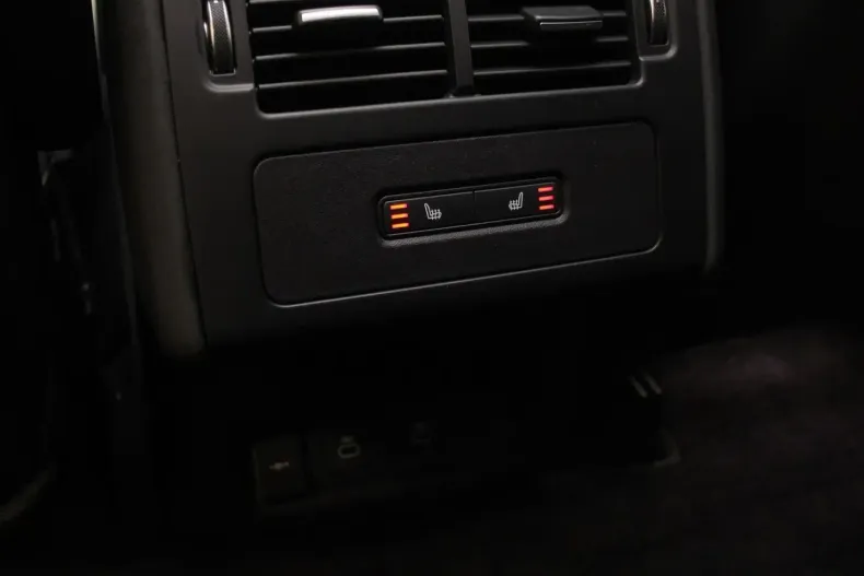 Land Rover Discovery din 2024 cu 16.800 km - oferta LAN156306 - foto 17