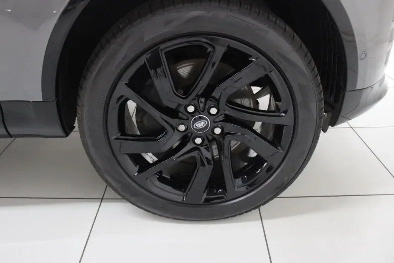 Land Rover Discovery din 2024 cu 16.800 km - oferta LAN156306 - foto 21