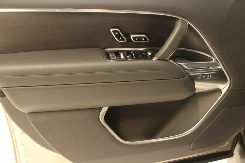 Land Rover Range Rover din 2024 cu 9.600 km - oferta LAN156309 - foto 11