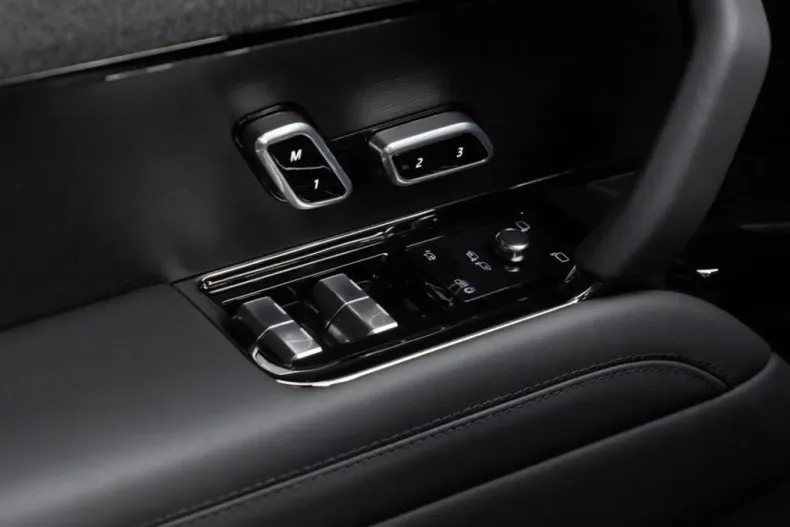 Land Rover Range Rover Sport din 2023 cu 43.835 km - oferta LAN156312 - foto 16