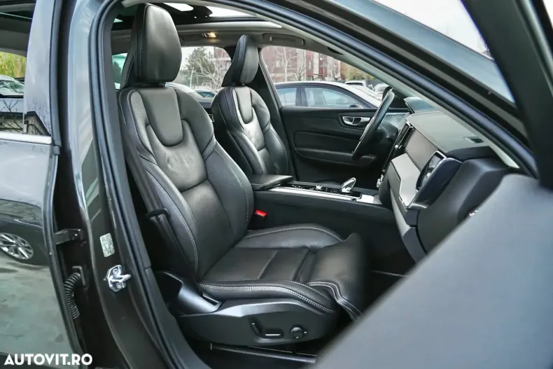 Volvo XC60 din 2020 cu 115.120 km - oferta VOL156316 - foto 19
