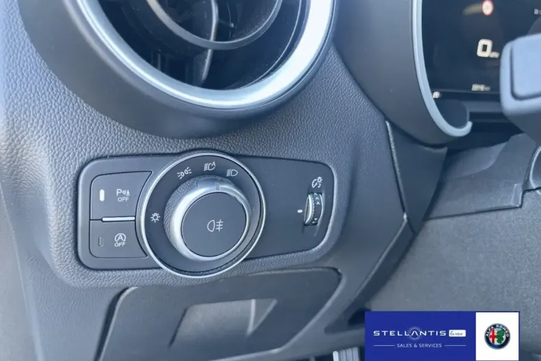 Alfa Romeo Stelvio din 2024 cu 23.110 km - oferta ALF156319 - foto 18